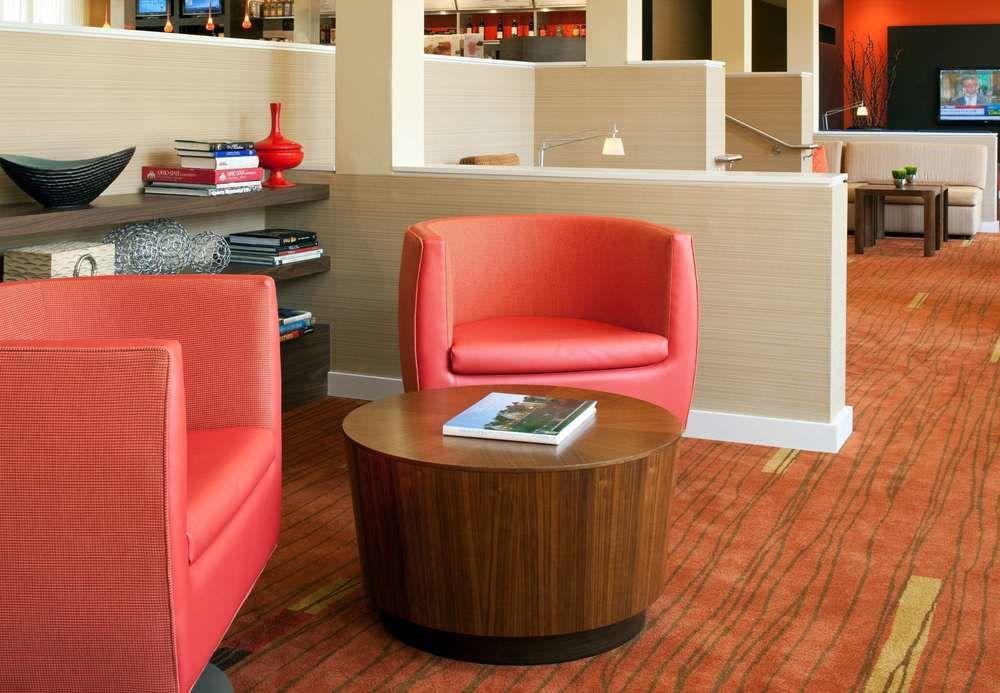 Courtyard Cincinnati Блу Аш Экстерьер фото