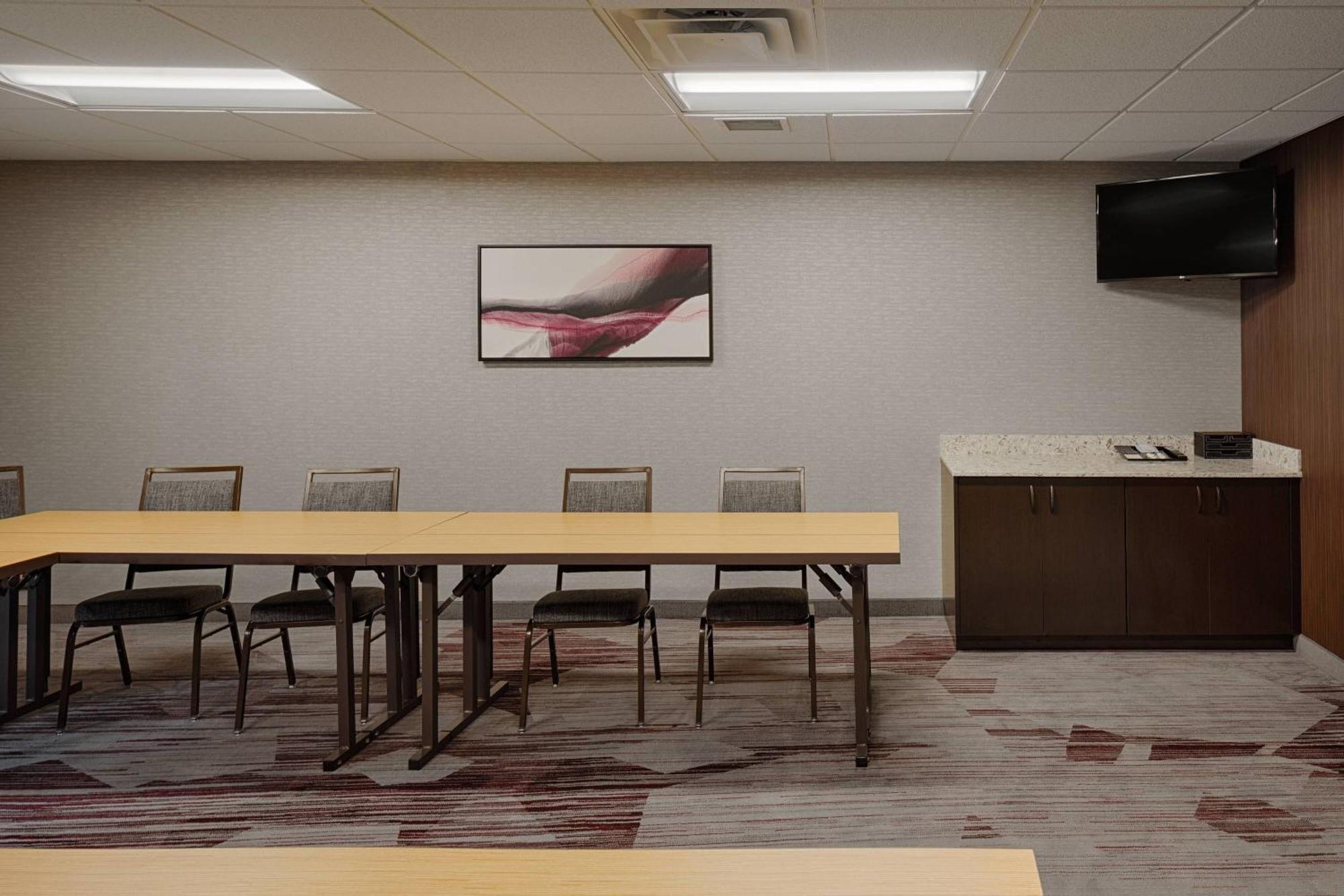 Courtyard Cincinnati Блу Аш Экстерьер фото