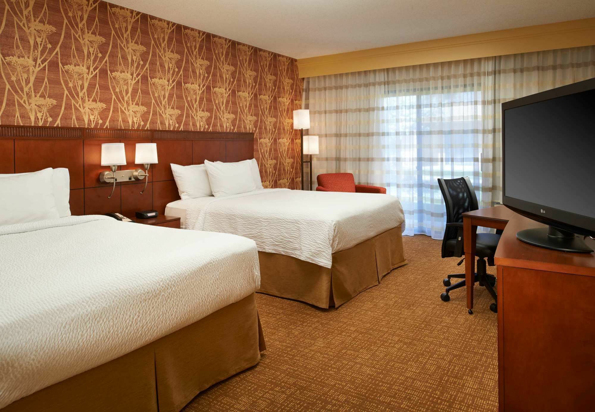 Courtyard Cincinnati Блу Аш Экстерьер фото