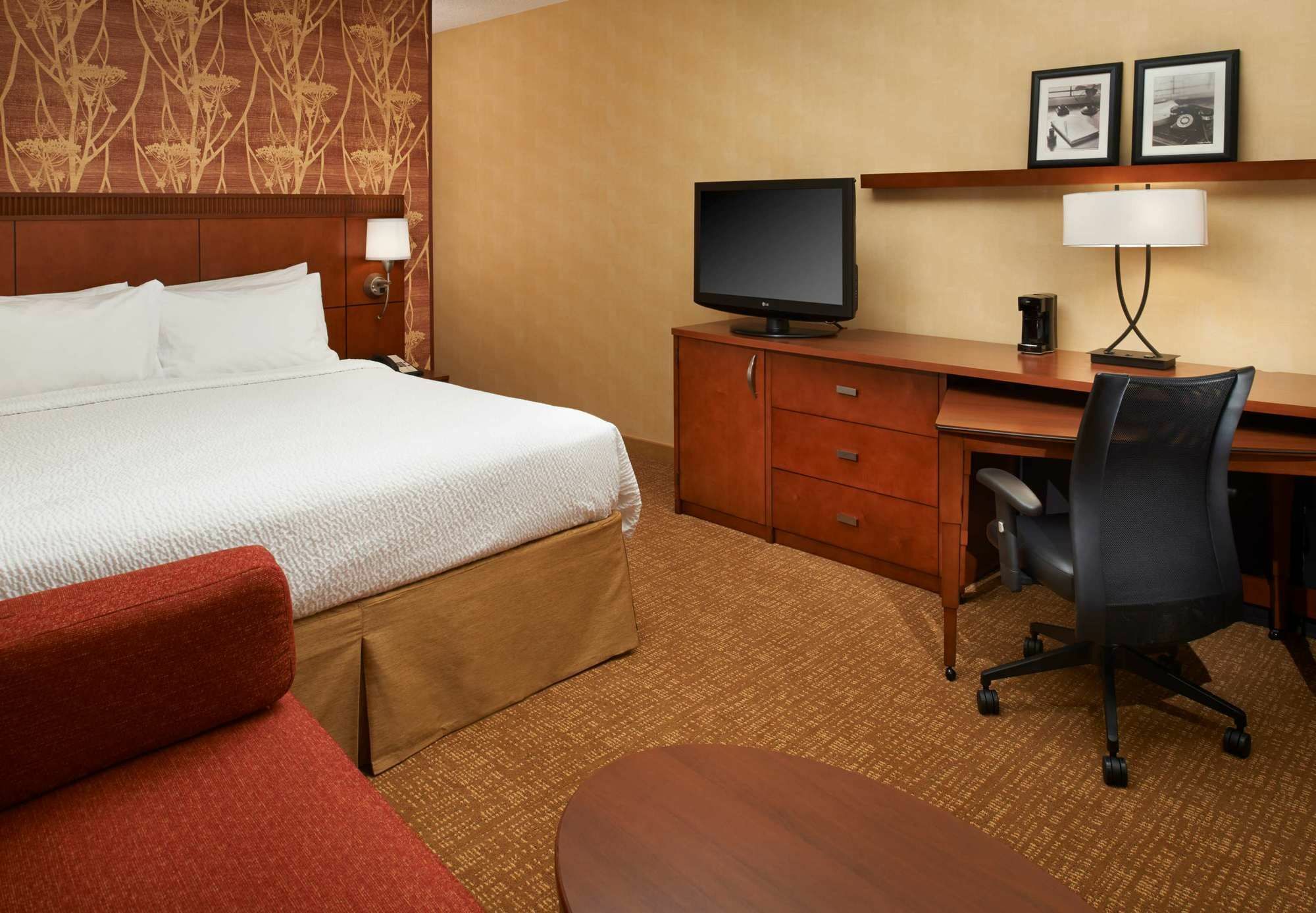 Courtyard Cincinnati Блу Аш Экстерьер фото