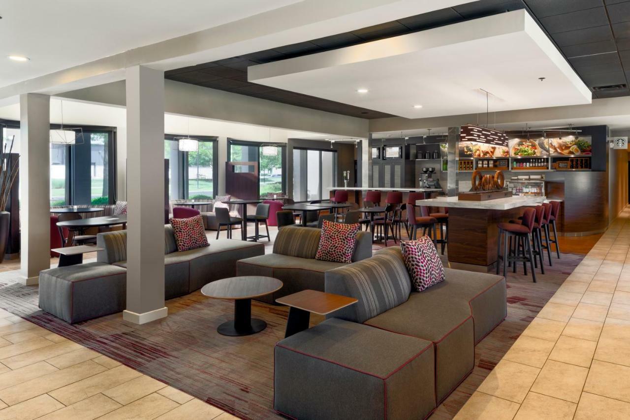Courtyard Cincinnati Блу Аш Экстерьер фото